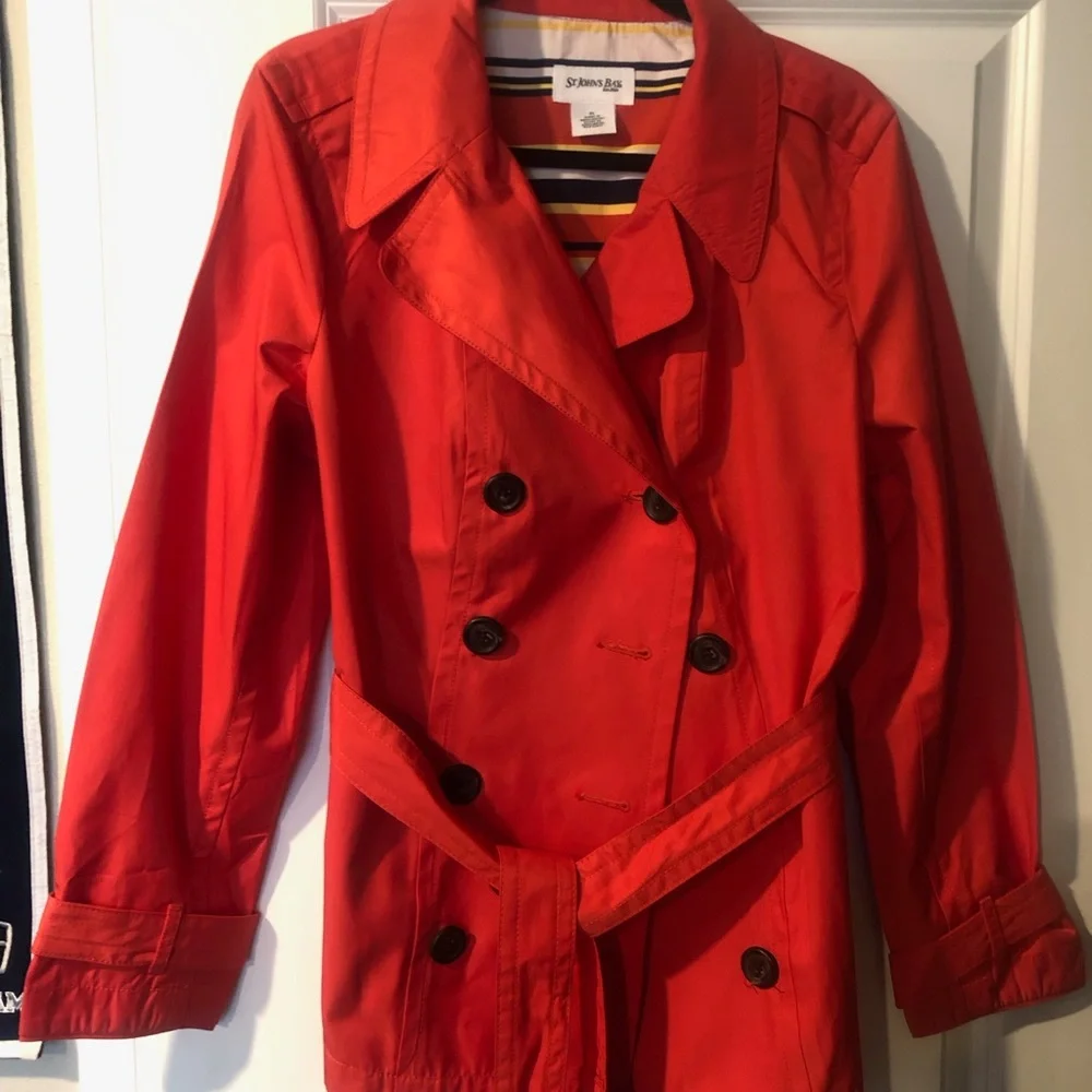 Light weight jacket - Picture 1 of 3